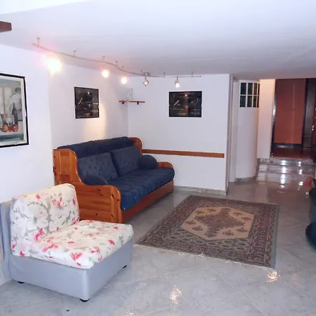 Apartament Welcoming In With Pool